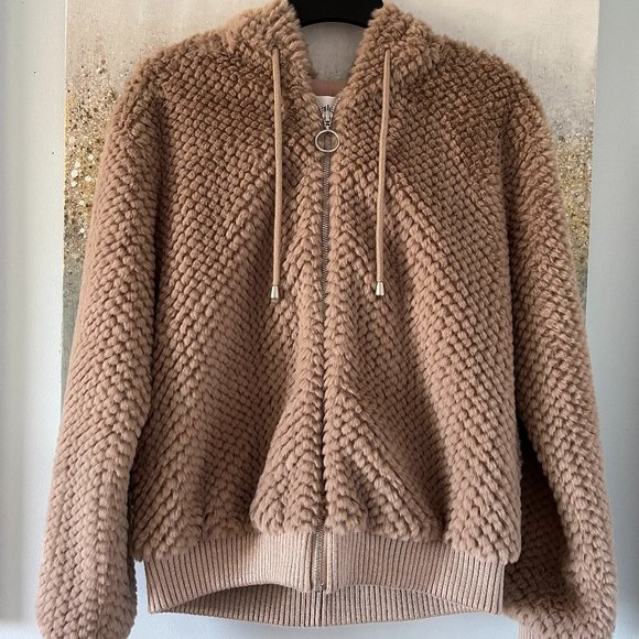 Heartloom Magda Faux Fur Jacket (NWT) - Picture 6 of 16